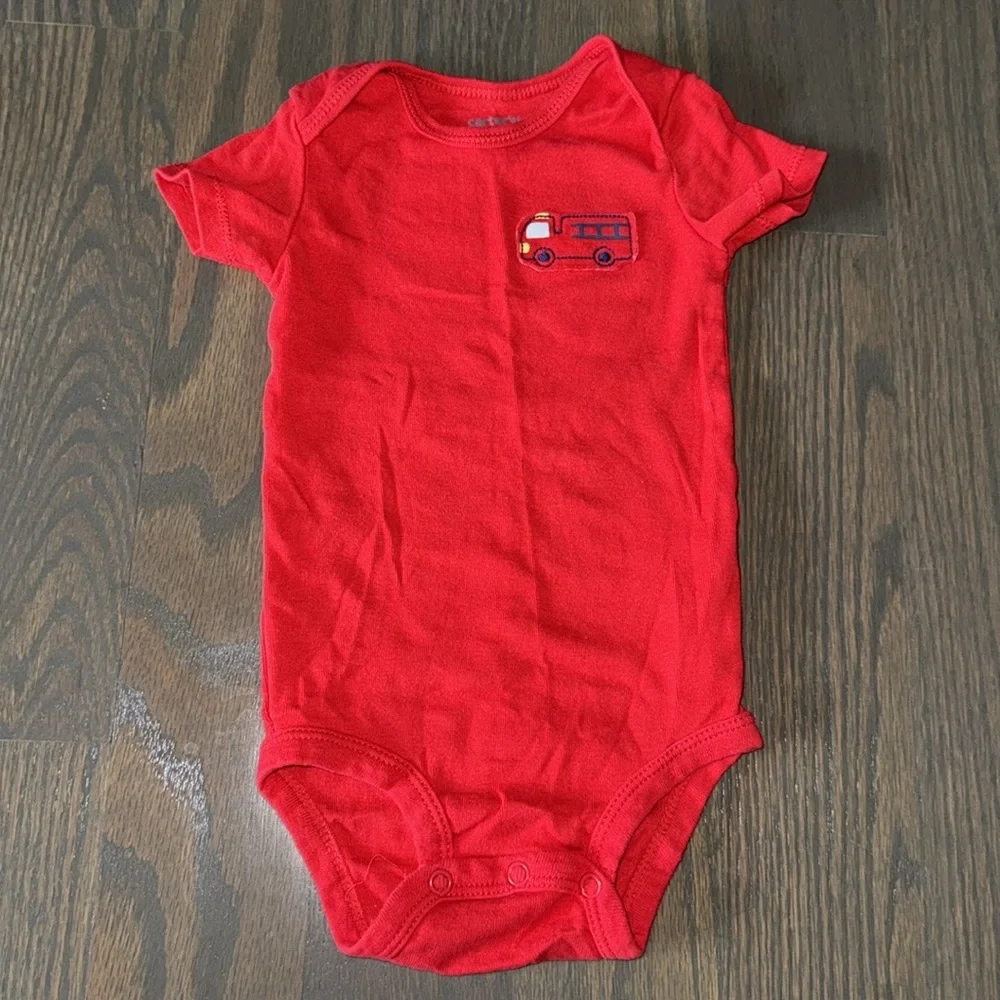 Carter’s 5-Pack Baby Bodysuits 12M Short Sleeve Striped